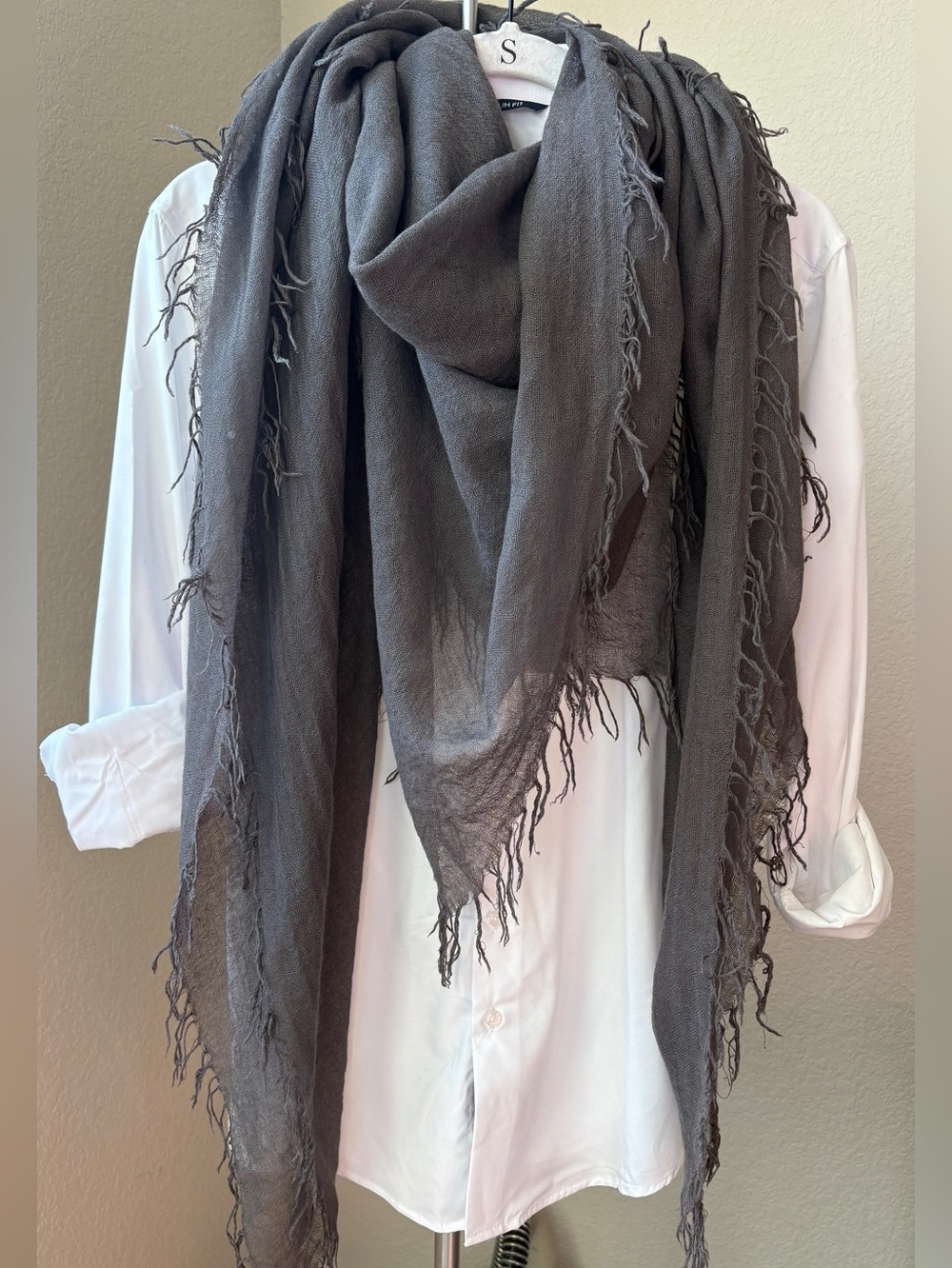 EUC Chan Luu Silver Gray Cashmere and Silk Scarf
